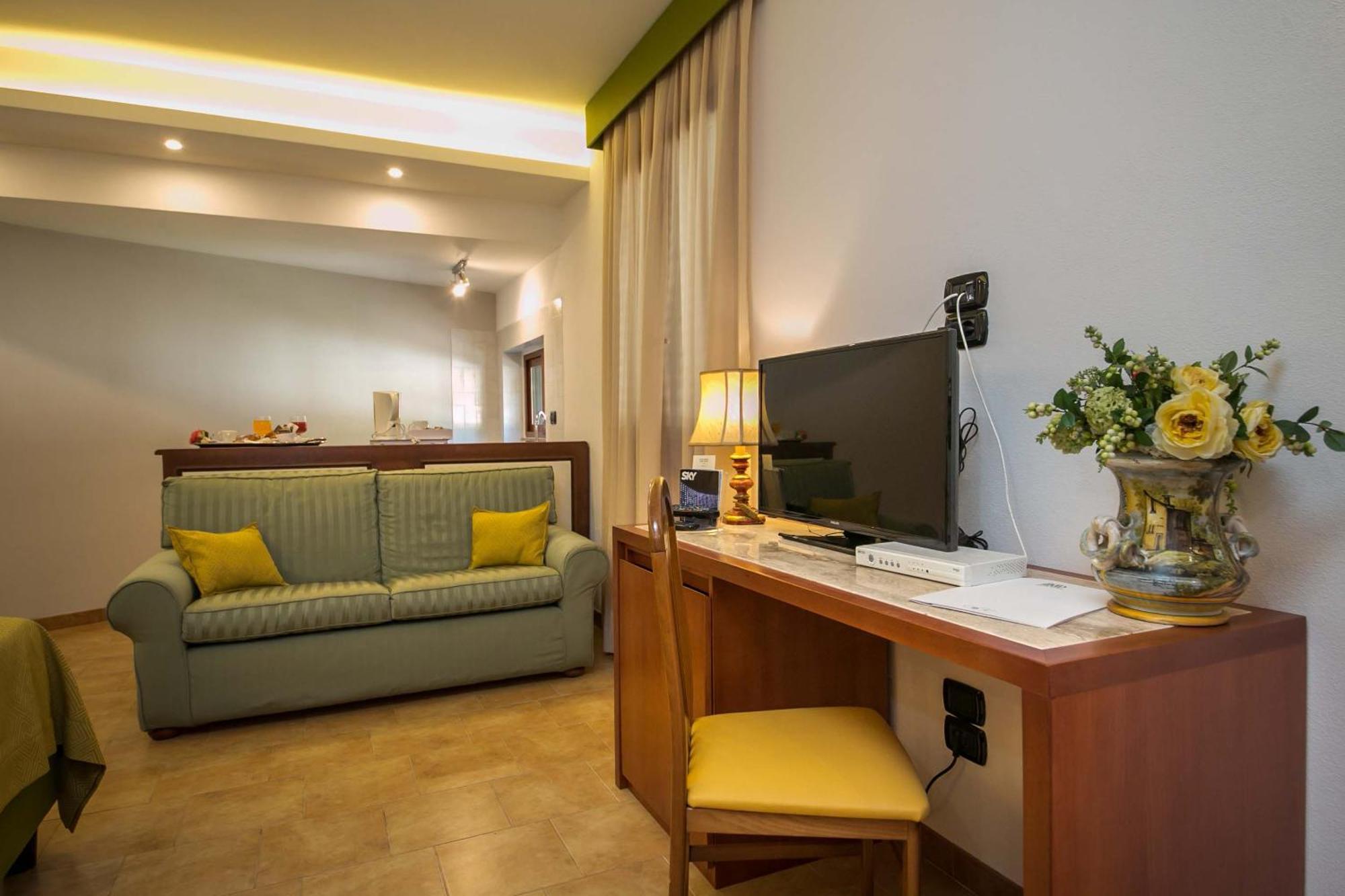 Montespina Park 4* Naples
